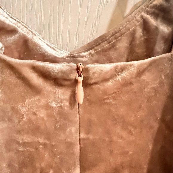 FINAL PRICE Calvin Klein Dusty Pink Velvet Dress - Picture 4 of 7